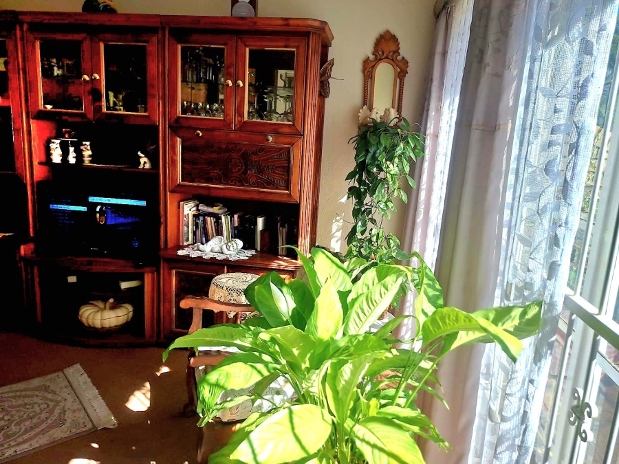 1 Bedroom Property for Sale in Miederpark North West